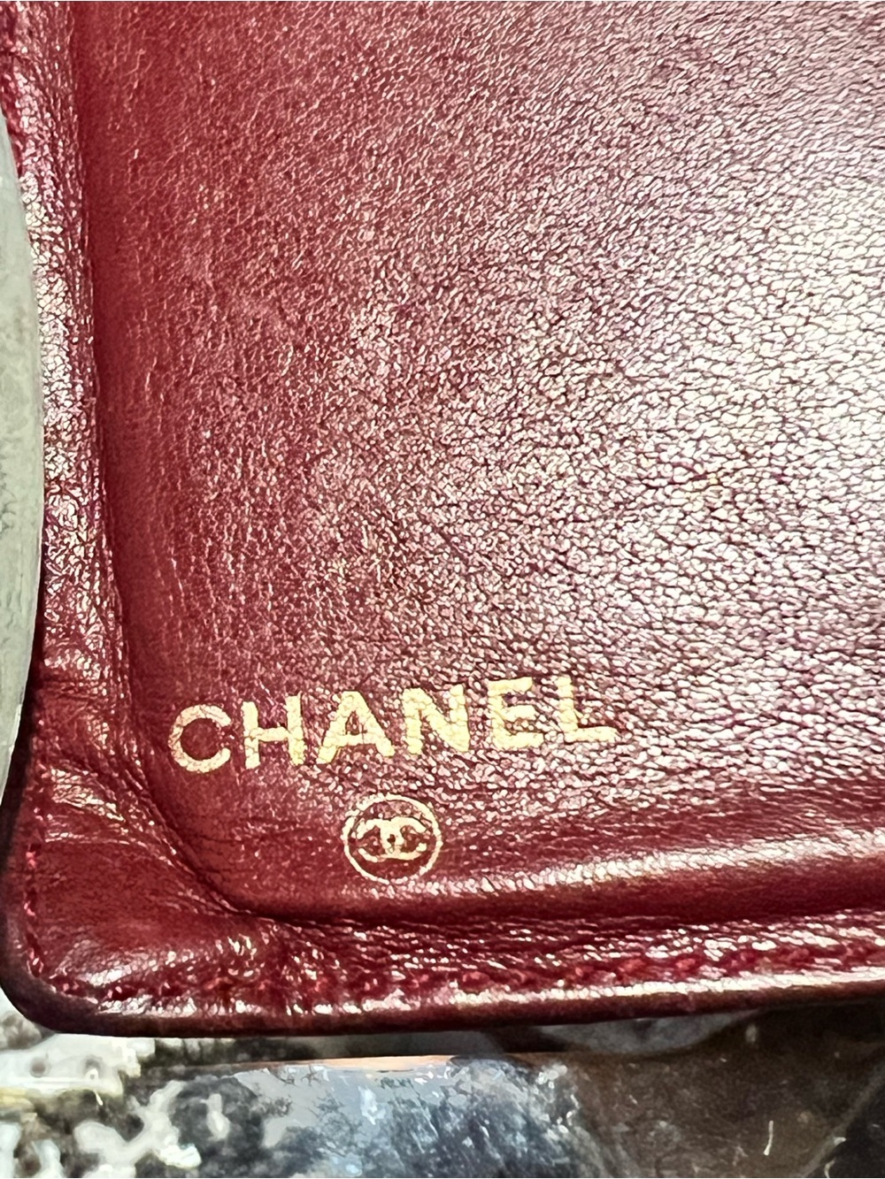 Authentic CHANEL Red Caviar CC Bifold Wallet - Picture 4 of 16